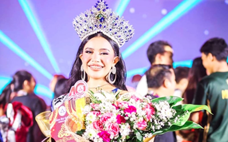 Miss Mater Dei College bats for out-of-school youth education