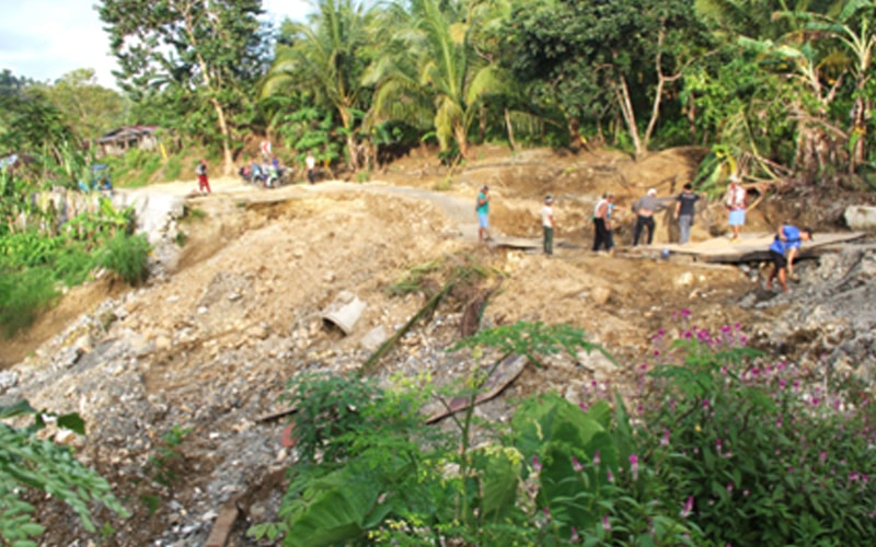 Valencia, G-Hernandez landslides – ‘DANGER ZONE’