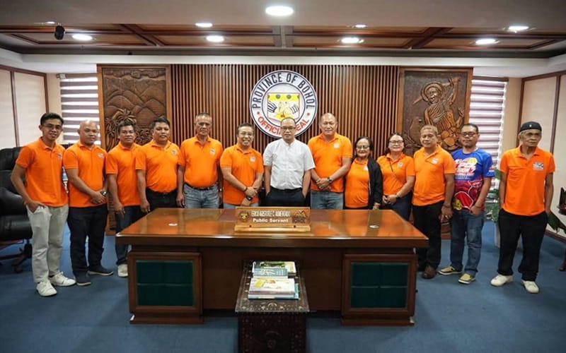 Valencia officials pay courtesy visit to Capitol